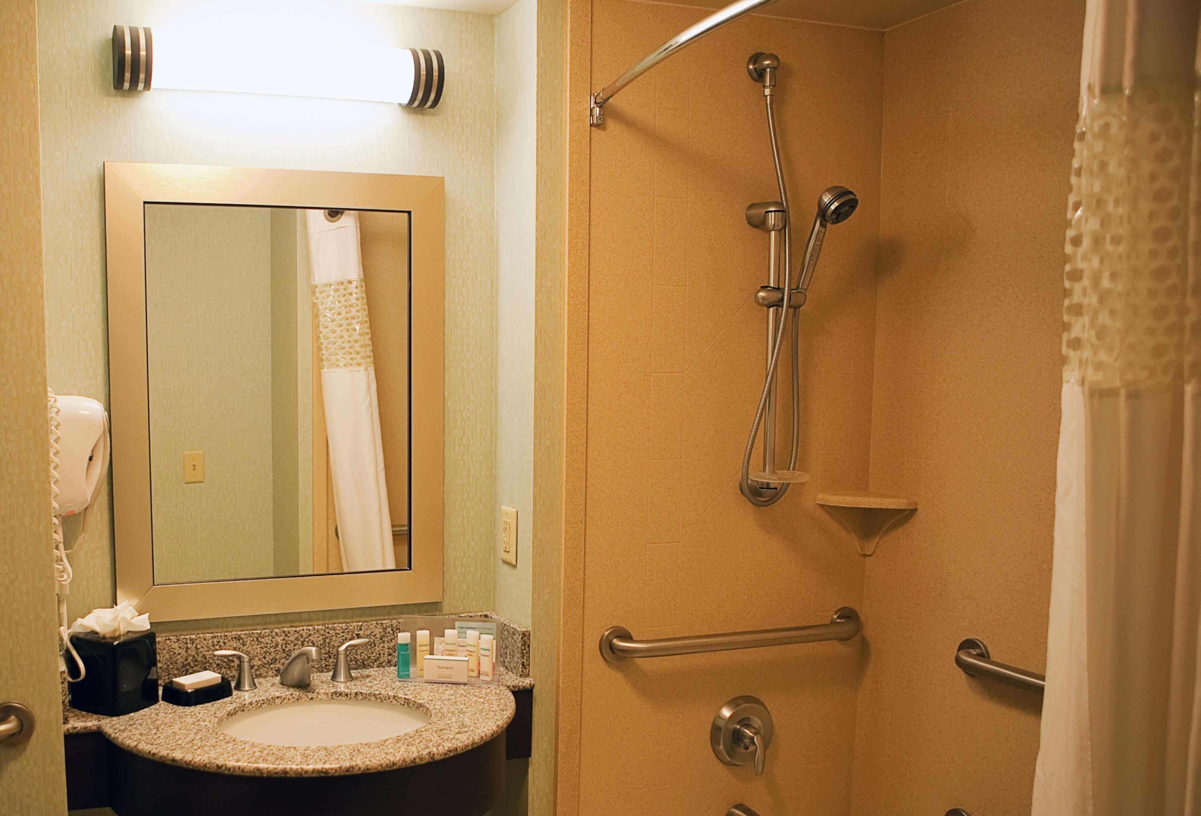 Hampton Inn Colby Esterno foto