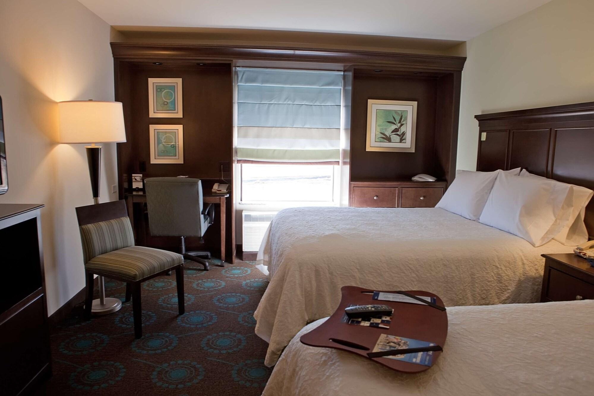 Hampton Inn Colby Esterno foto