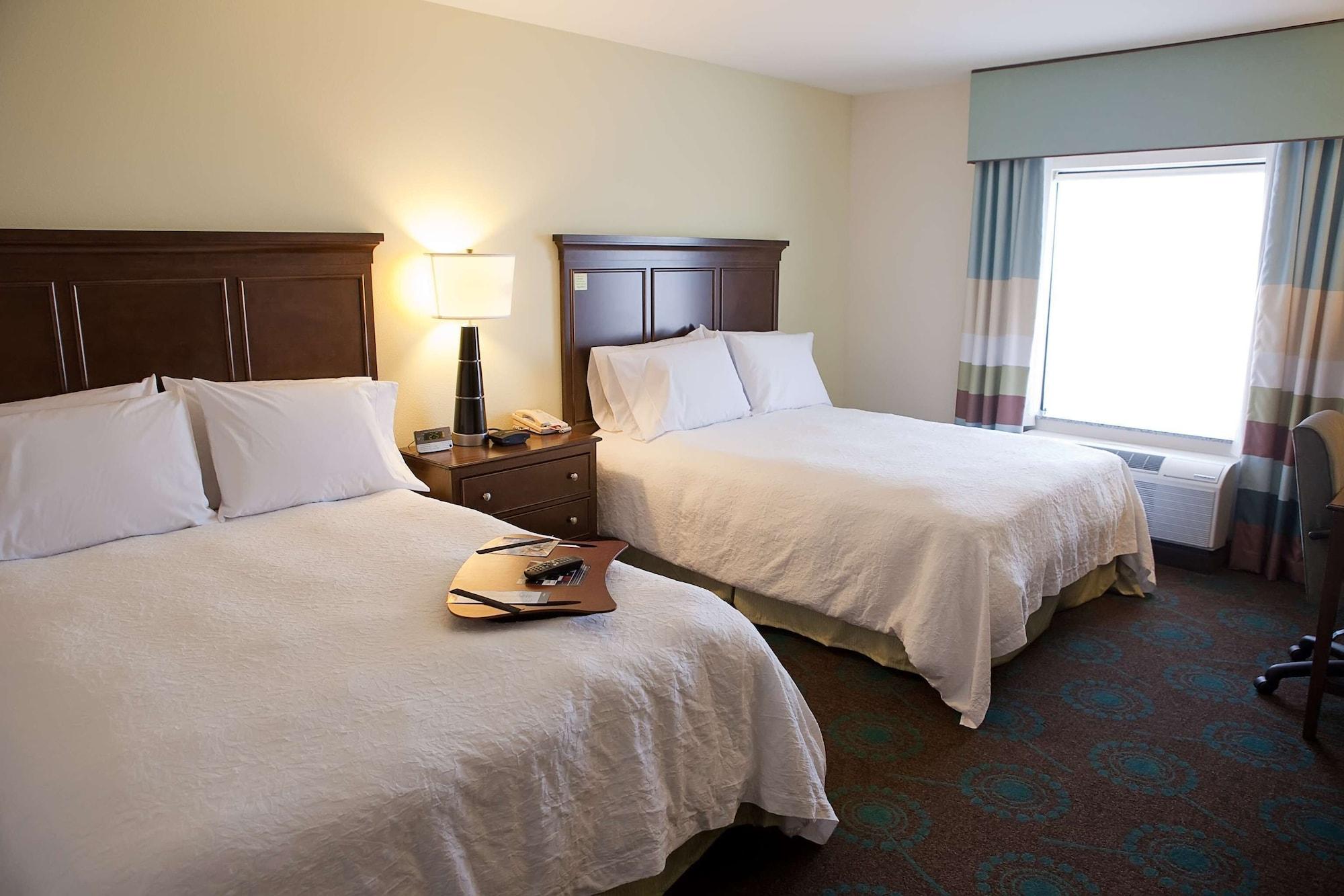 Hampton Inn Colby Esterno foto
