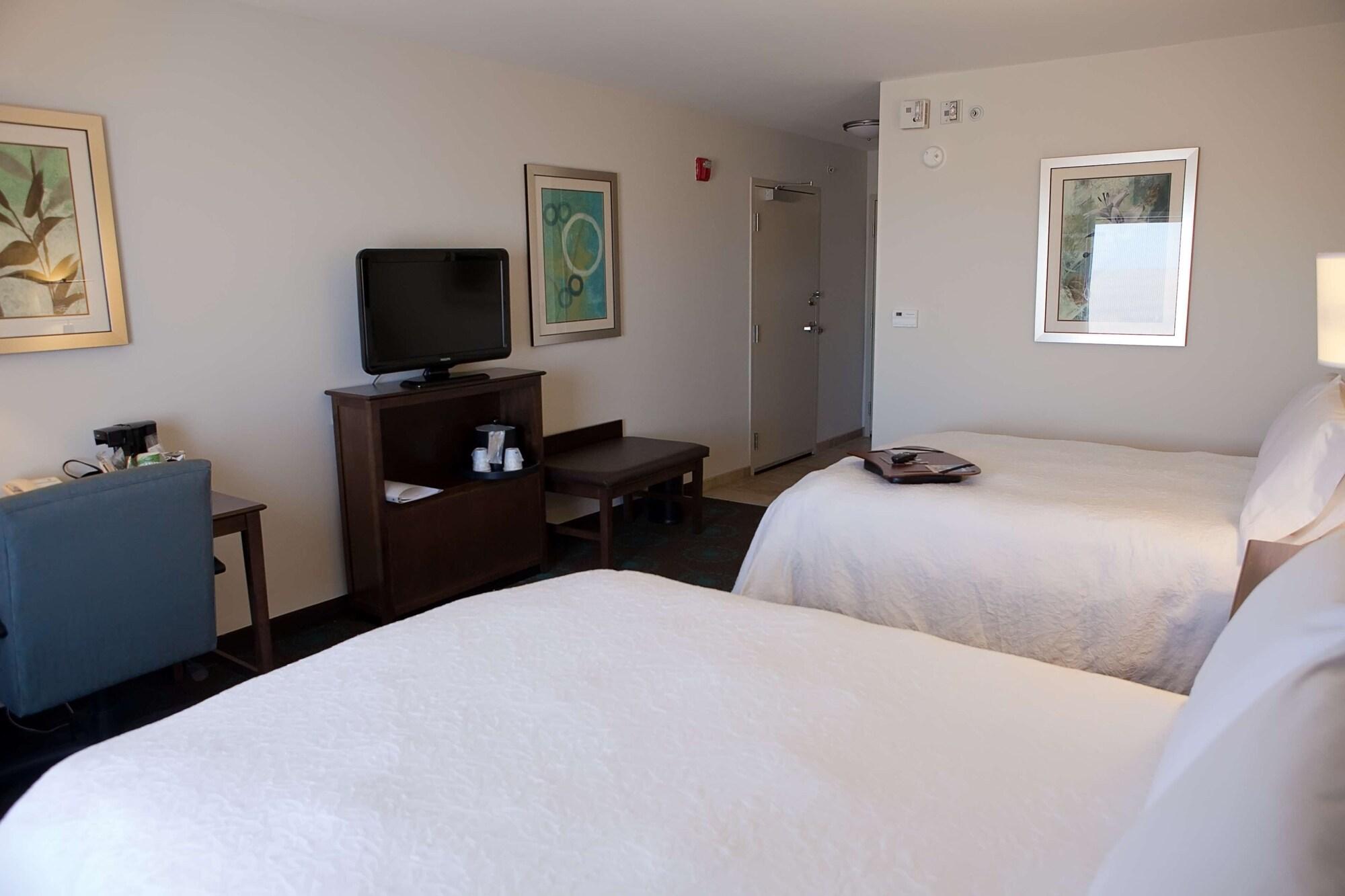 Hampton Inn Colby Esterno foto