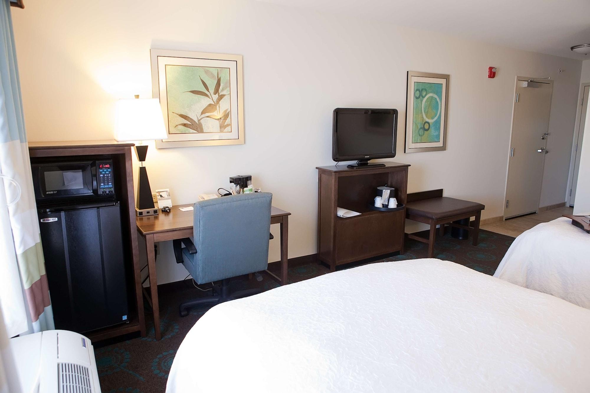 Hampton Inn Colby Esterno foto